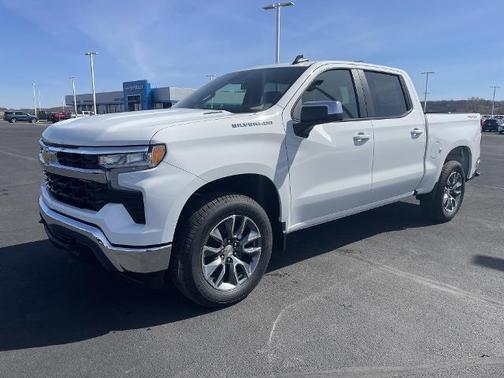 Summit White 2026 Chevrolet Silverado 1500 LT