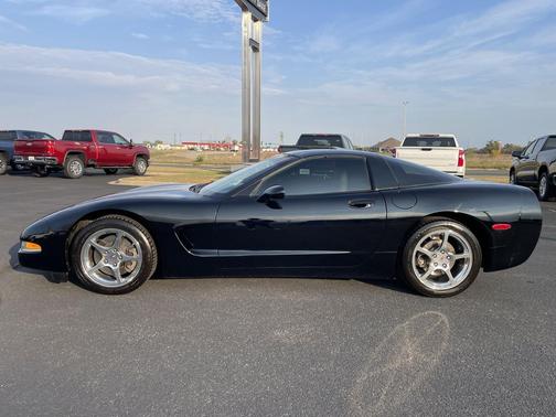 2003 Chevrolet Corvette Base