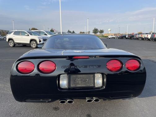 2003 Chevrolet Corvette Base