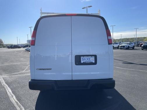 Summit White 2019 Chevrolet Express 2500 Work Van