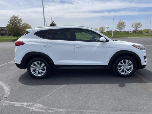 White Cream 2021 Hyundai TUCSON Value