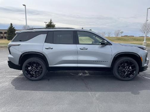Sterling Gray Metallic 2026 Chevrolet Traverse RS