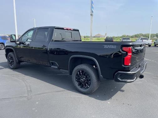 2025 Chevrolet Silverado 3500 LTZ