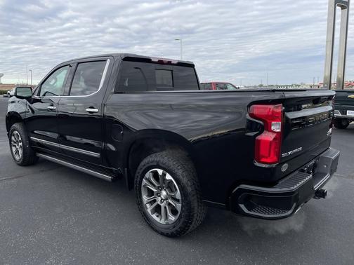 2022 Chevrolet Silverado 1500 High Country