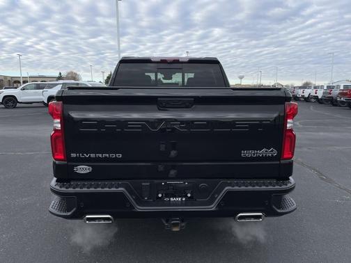 2022 Chevrolet Silverado 1500 High Country
