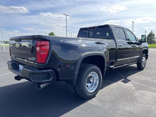 Black 2026 Chevrolet Silverado 3500 High Country