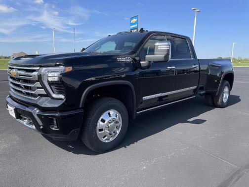 Black 2026 Chevrolet Silverado 3500 High Country