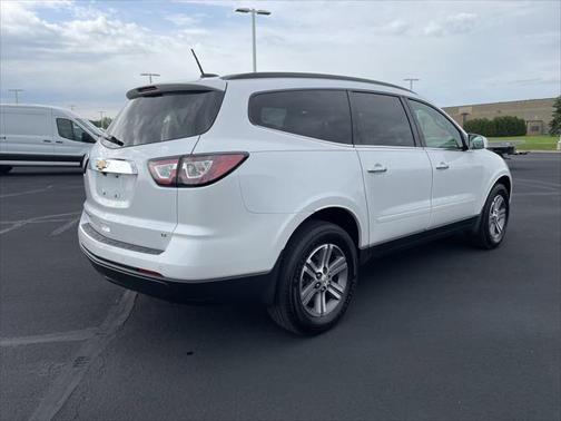 2017 Chevrolet Traverse 2LT