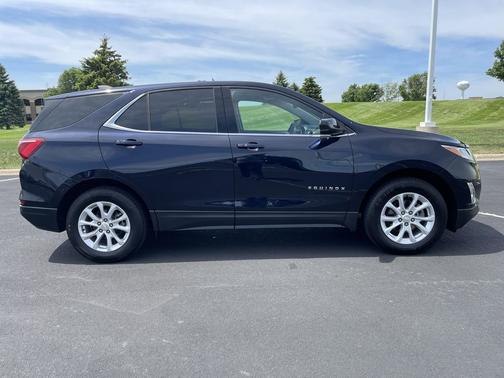 Midnight Blue Metallic 2020 Chevrolet Equinox 1LT