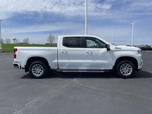 Summit White 2019 Chevrolet Silverado 1500 RST