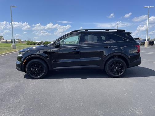 Ebony Black 2023 Kia Sorento S