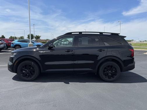 Ebony Black 2023 Kia Sorento S