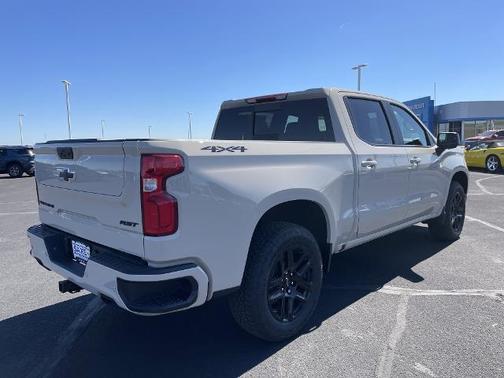 White Sands 2026 Chevrolet Silverado 1500 RST