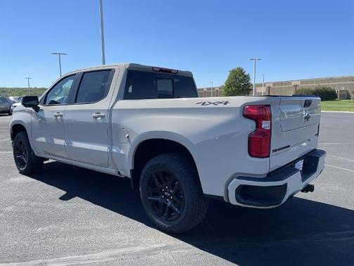 White Sands 2026 Chevrolet Silverado 1500 RST