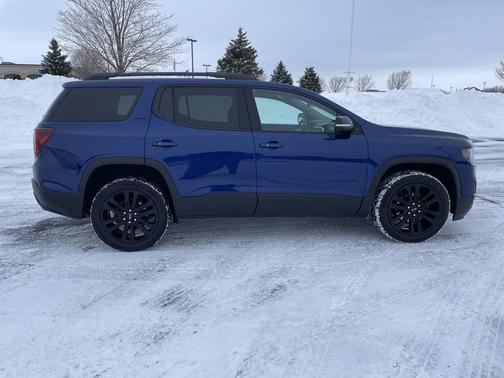 2023 GMC Acadia AWD SLT
