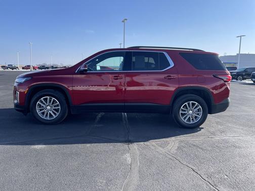 2023 Chevrolet Traverse LT Cloth