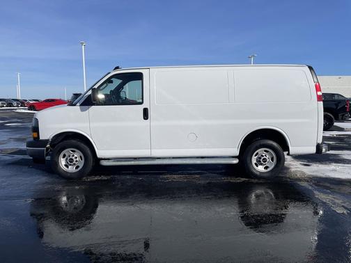 2024 GMC Savana 2500 Work Van