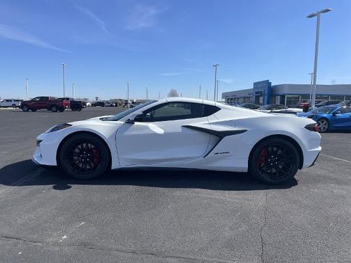 Arctic White 2026 Chevrolet Corvette Z06
