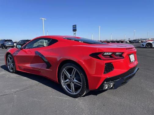 2026 Chevrolet Corvette Stingray w/1LT