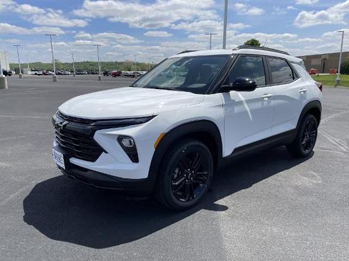 Summit White 2026 Chevrolet Trailblazer LT