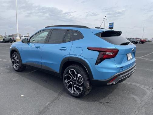 Marina Blue Metallic 2026 Chevrolet Trax FWD 2RS