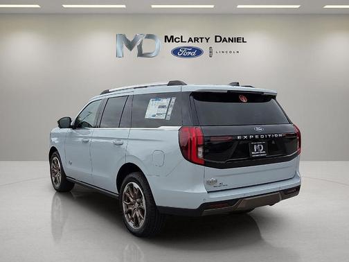 Silver Metallic 2026 Ford Expedition King Ranch