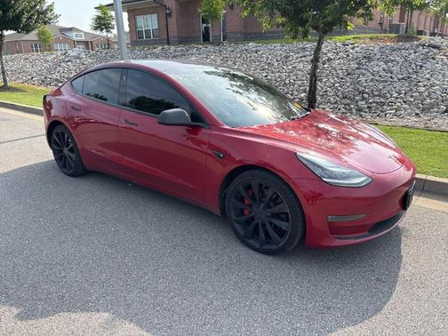 2018 Tesla Model 3 Performance