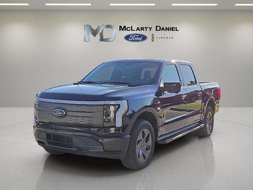 2023 Ford F-150 Lightning LARIAT