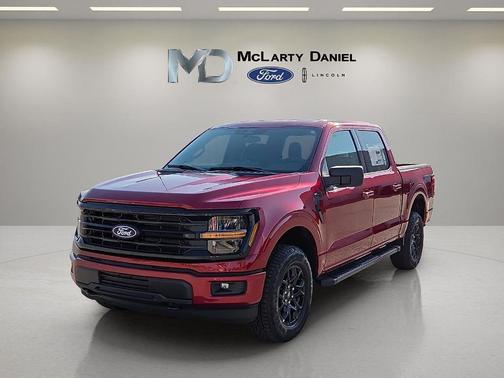 Ruby Red Metallic Tinted Clearcoat 2026 Ford F-150 XLT