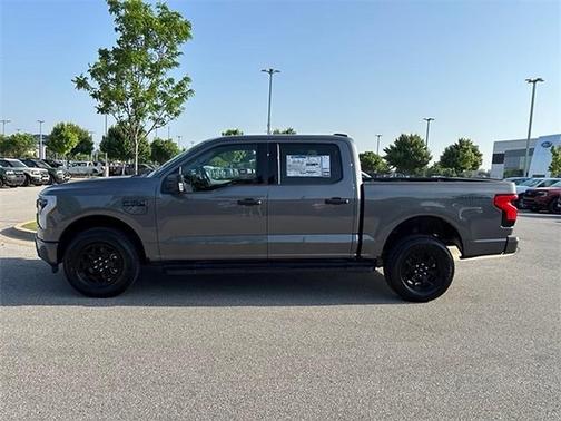 2025 Ford F-150 Lightning XLT
