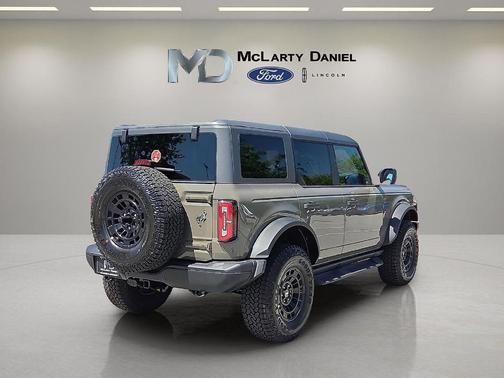 Gray 2026 Ford Bronco Badlands
