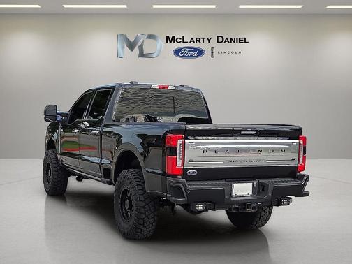 Black Metallic 2023 Ford F-250 Platinum