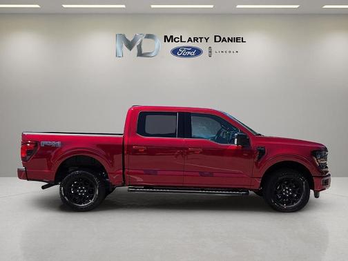Ruby Red Metallic 2026 Ford F-150 XLT