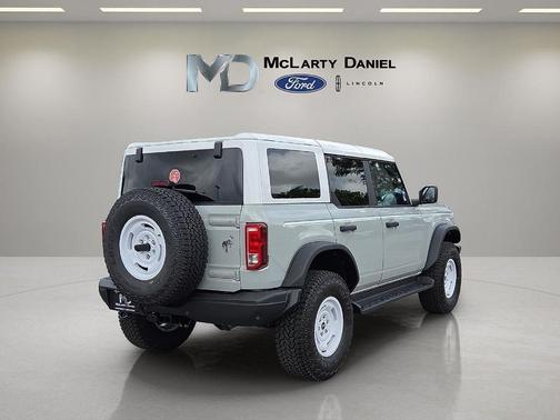 Avalanche 2026 Ford Bronco Heritage Edition