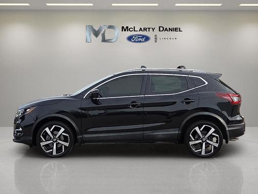 Magnetic Black 2020 Nissan Rogue Sport SL