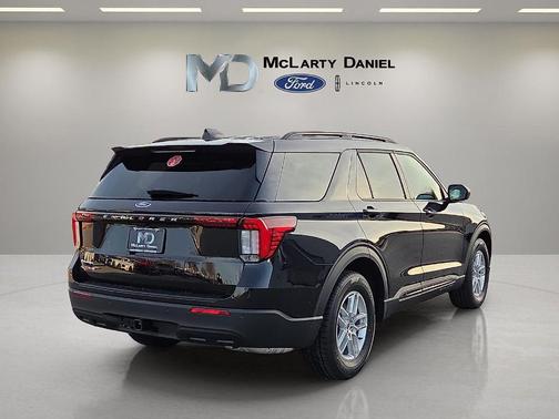 Agate Black Metallic 2026 Ford Explorer Active