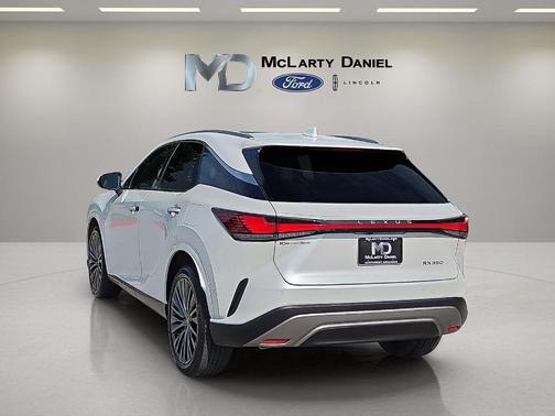 Eminent White Pearl 2024 Lexus RX 350 Luxury