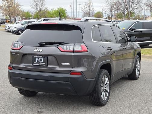 Granite Crystal Clearcoat Metallic 2020 Jeep Cherokee Latitude Plus