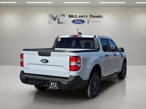 Space White Metallic 2026 Ford Maverick XLT