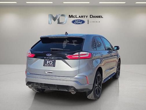 2021 Ford Edge ST Line