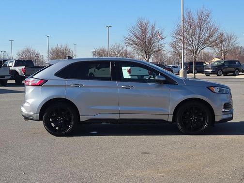 2021 Ford Edge ST Line