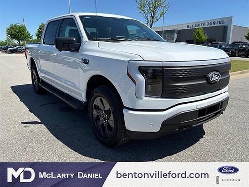 2025 Ford F-150 Lightning Flash