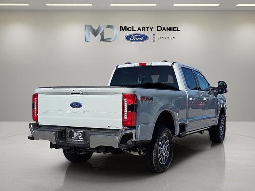 Avalanche 2026 Ford F-250 Lariat