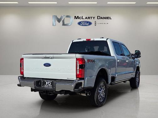 Avalanche 2026 Ford F-250 Lariat