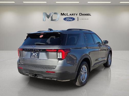 Carbonized Gray Metallic 2026 Ford Explorer Active