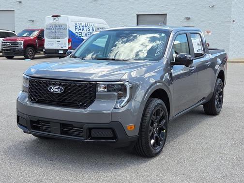 Carbonized Gray Metallic 2026 Ford Maverick Lariat