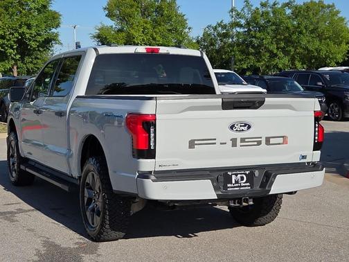 Avalanche 2024 Ford F-150 Lightning XLT