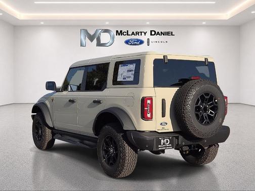 Desert Sand 2026 Ford Bronco Badlands