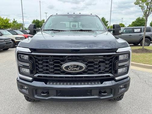 2025 Ford F-350 Lariat Super Duty