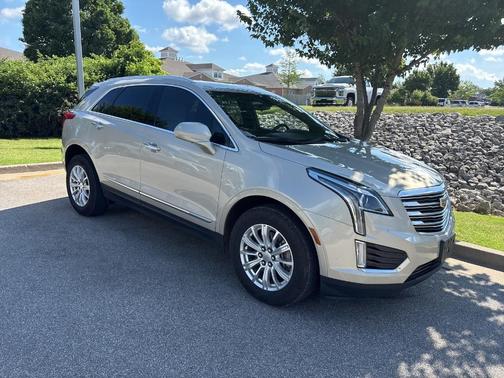 2017 Cadillac XT5 Base